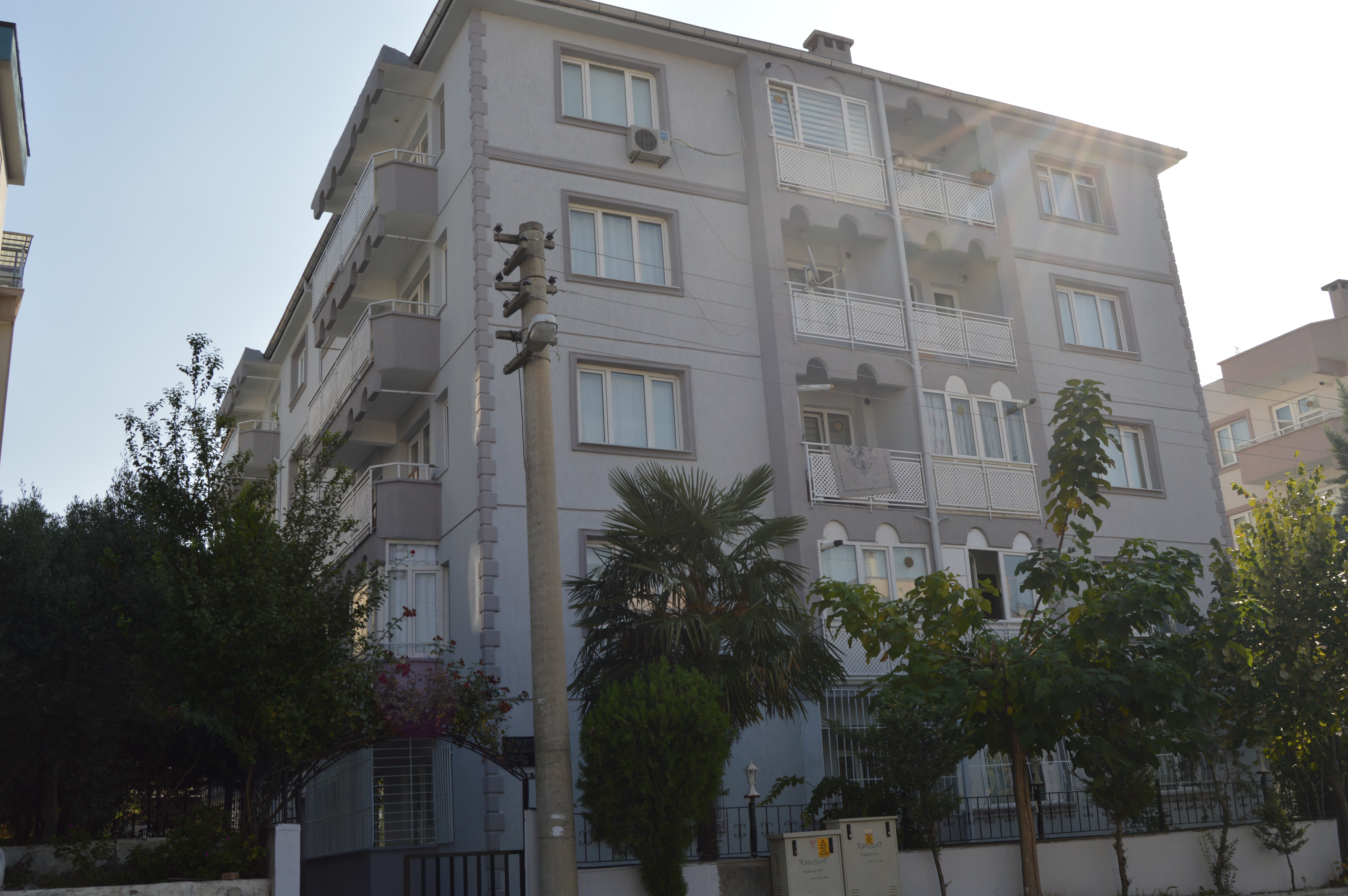 ARKENT APARTMANI-BEŞEVLER